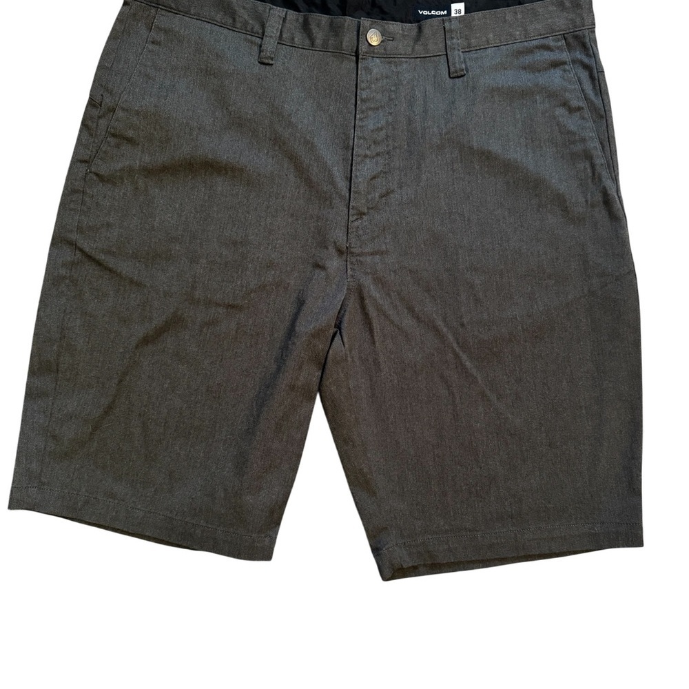Volcom Men's Charcoal Grey Shorts True to This. Size 38 with an 11" inseam